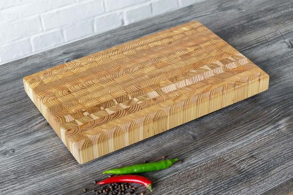 larchwood-classic-cutting-board-small_2
