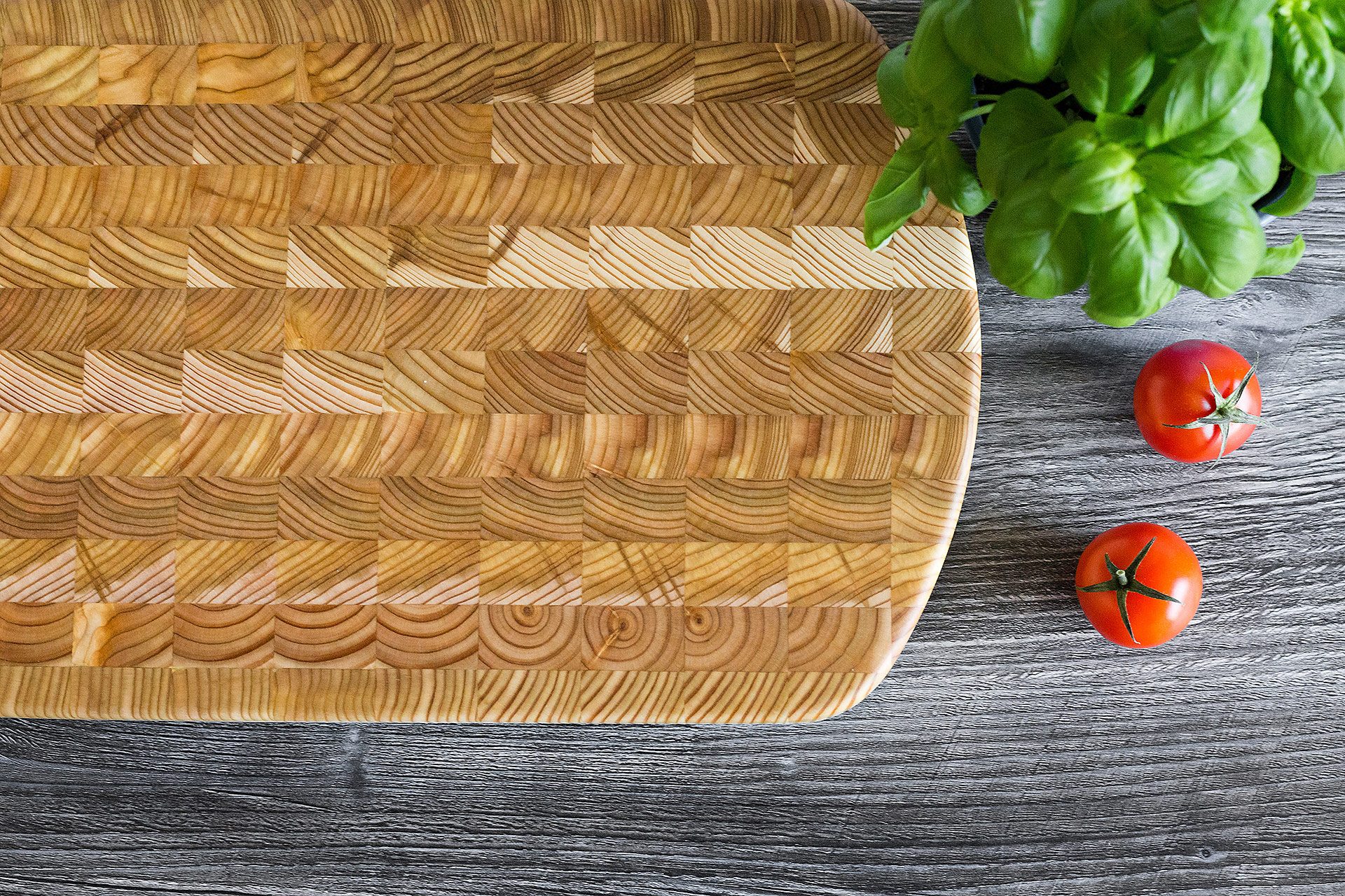 End Curve Cutting Board
